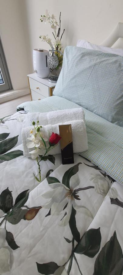 Jn Condotel The Azure Urban Resort Residences Paranaque City Exterior foto