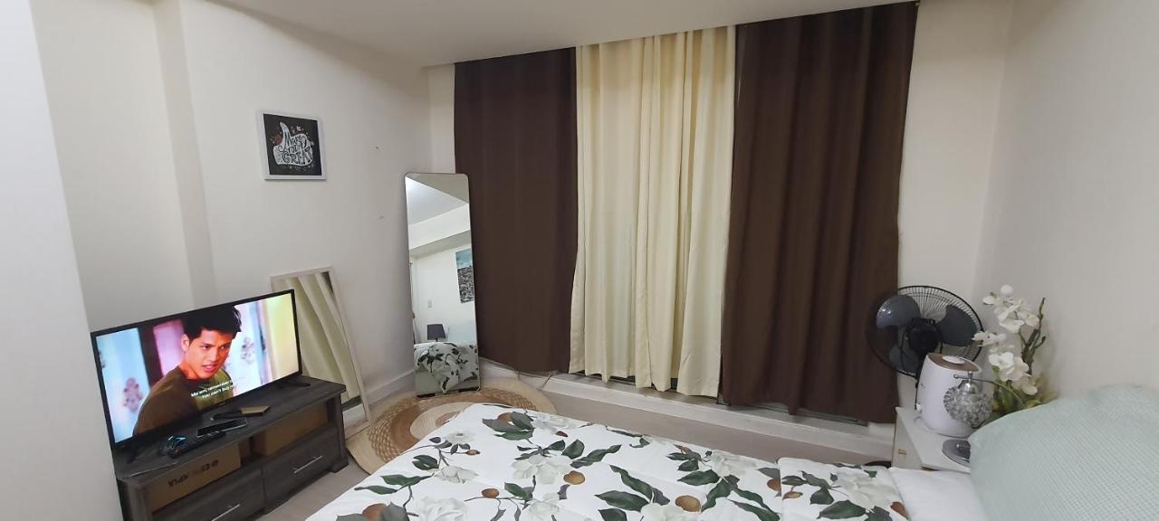 Jn Condotel The Azure Urban Resort Residences Paranaque City Exterior foto